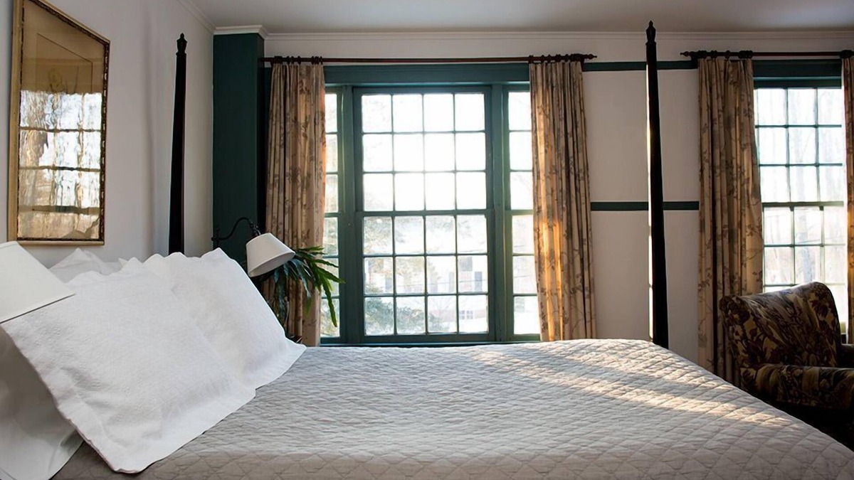 New Marlborough Hotel | The Old Inn On The Green