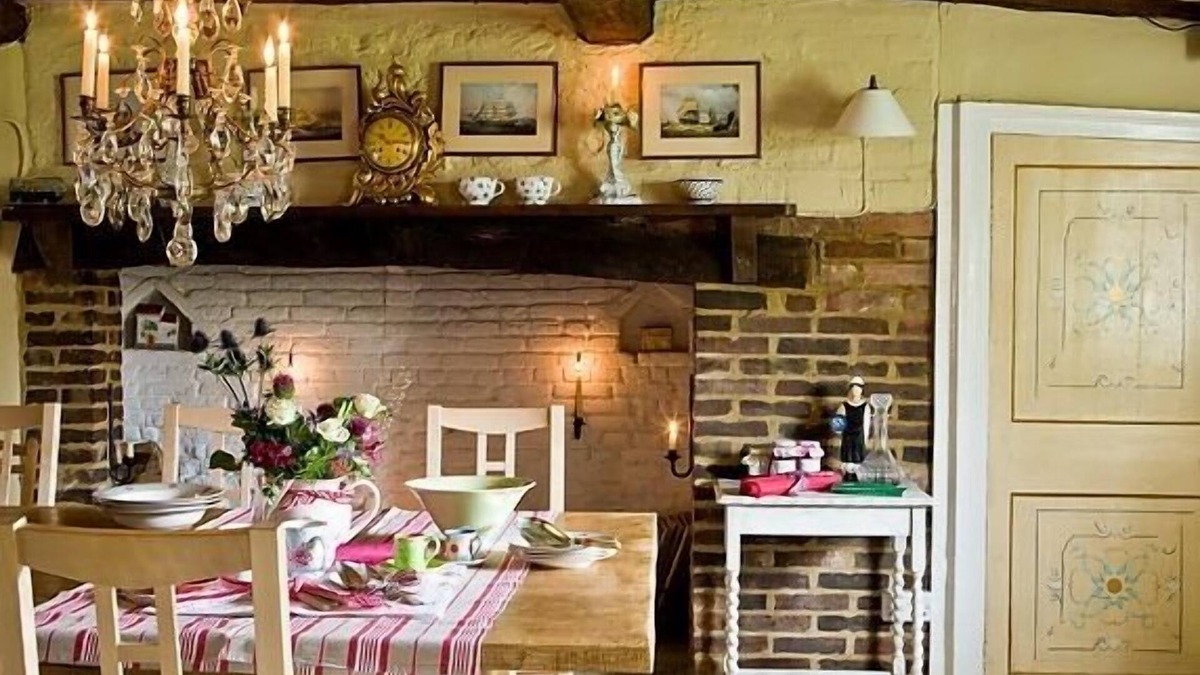 Brasted Bed & Breakfast | The Old Manor House B & B