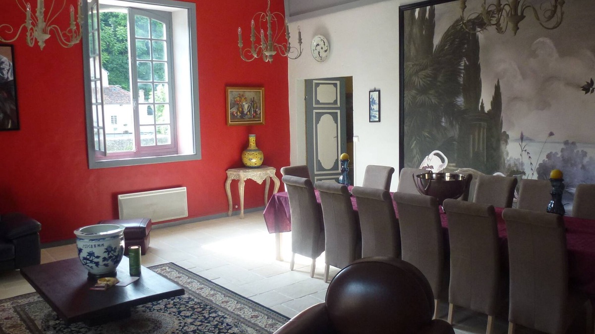 Montmorillon House | The Old Palace Montmorillon