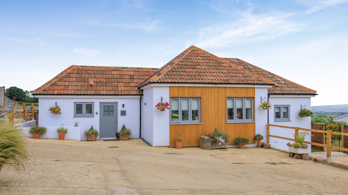 Eleighwater House | The Old Piggery - Heavenly Views Cottage