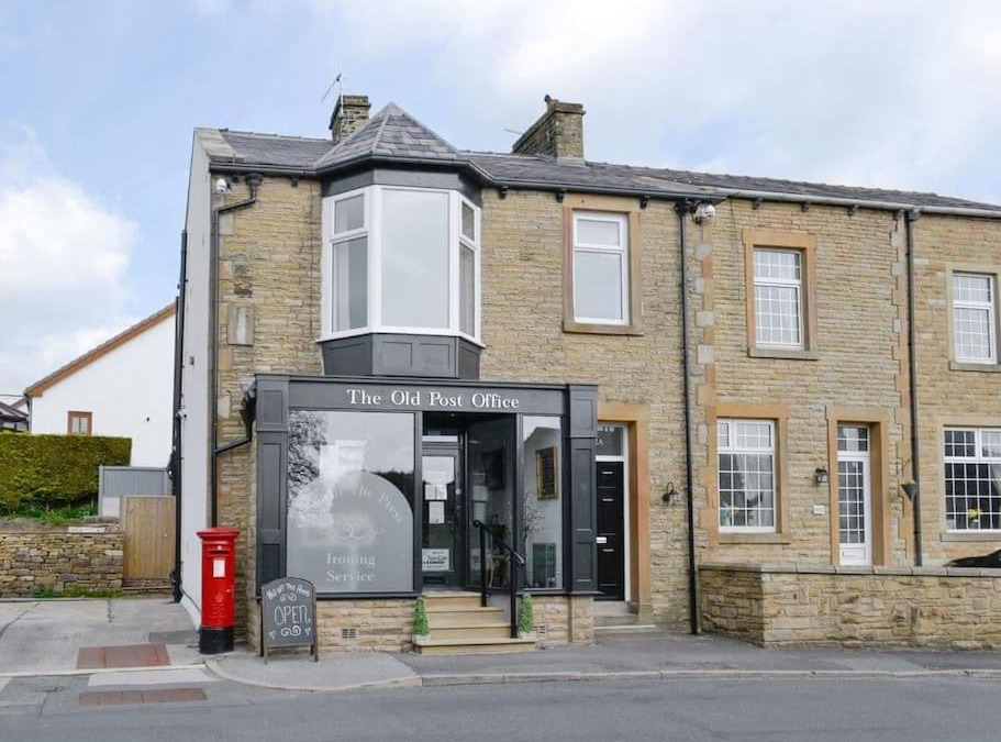 Fence House | The Old Post Office, Fence, Holiday Home with Lovely Views