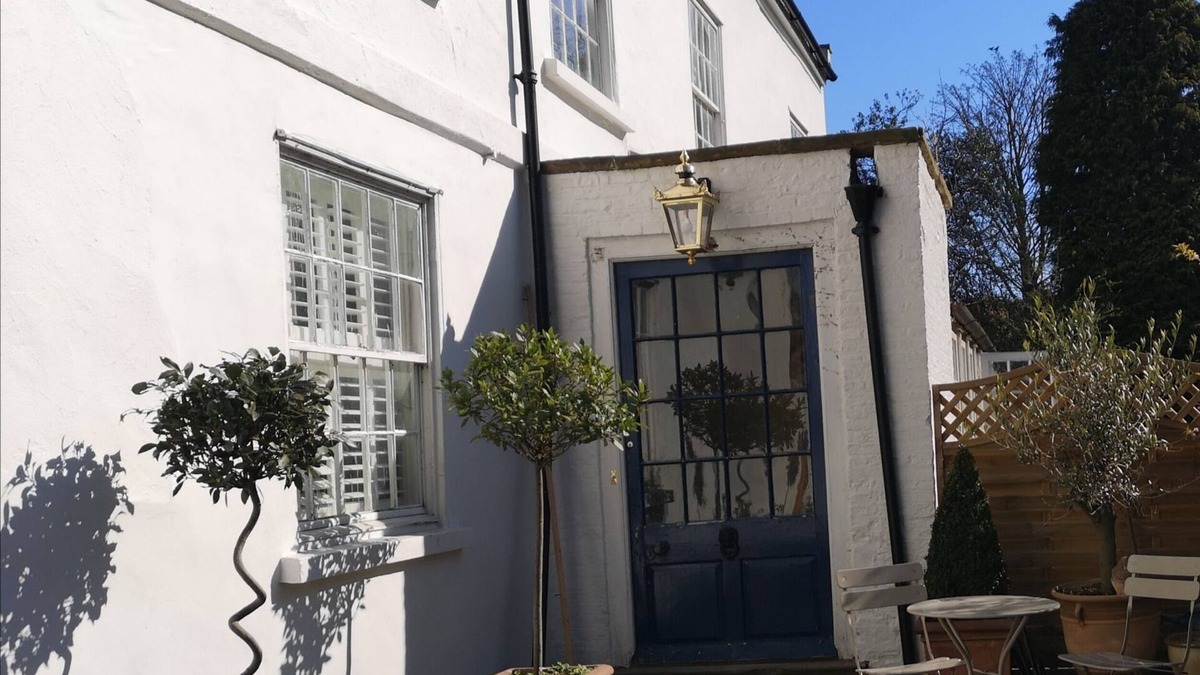North Wheatley Bed & Breakfast | The Old Rectory dating from1760 in Lea lincs