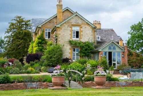 Broadway House | The Old Rectory
