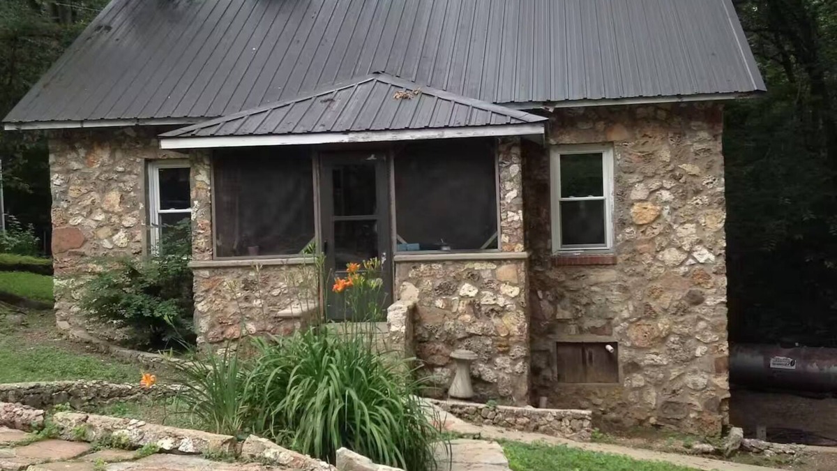 Steelville House | The Old Rock House on the Meramec River