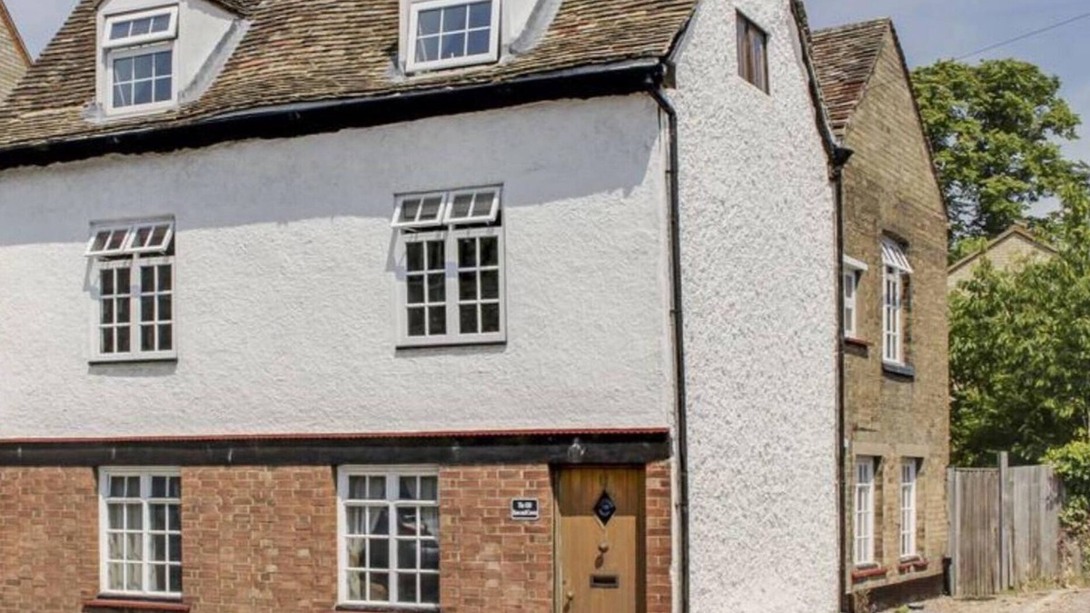 St Neots House | The Old Rose And Crown - St Neots
