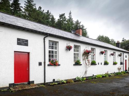 Gortin House | The Old School