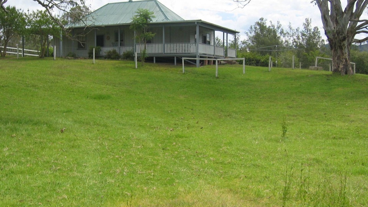 Barrington Cottage | The Old Schoolmaster's Cottage by the Barrington River - remember how to relax