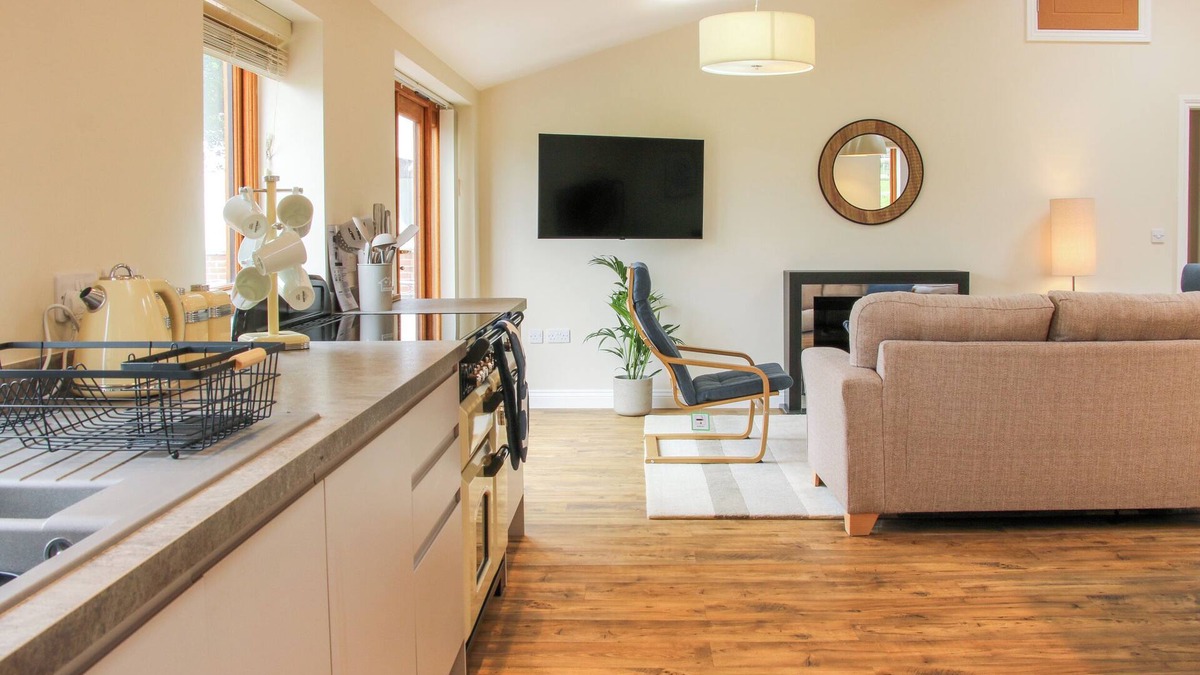 Ellenhall Cottage | THE OLD SMITHY, pet friendly, with a garden in Eccleshall