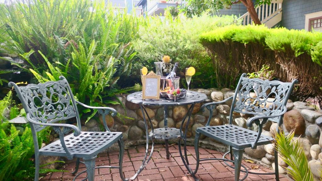 Pacific Grove Bed & Breakfast | The Old St Angela Inn