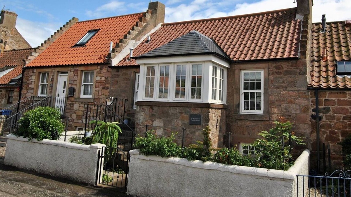 Crail House | The Old Stables- charming cottage, Crail