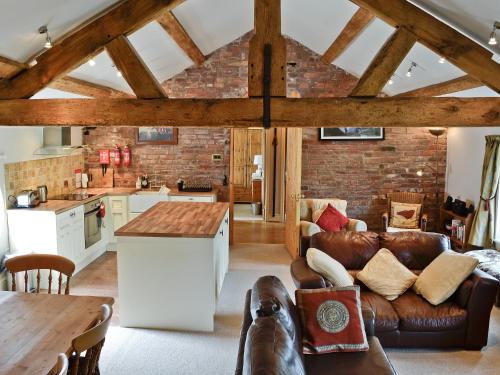 Helsby House | The Old Stables
