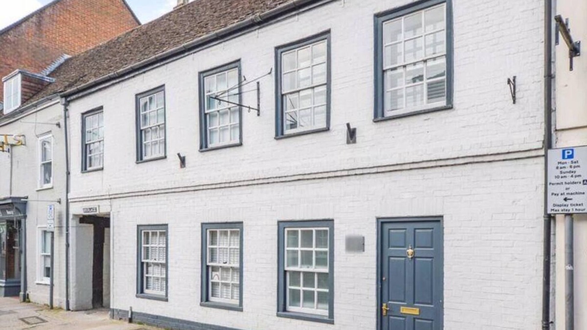 Salisbury House | The Old Surgery