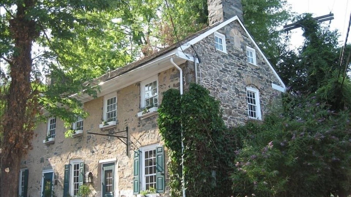 New Hope House | The Oldest Stone Home in New Hope, Pa. Built in 1743