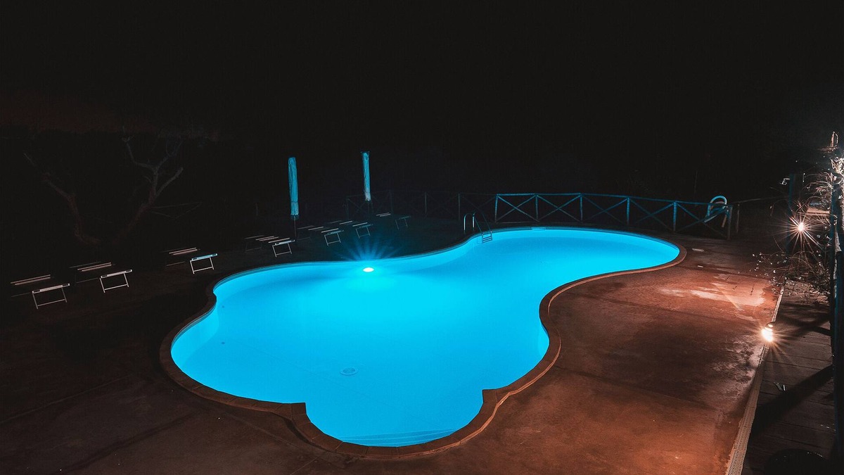Fermo Apartment | The olive tree, apartment with pool 5 minutes from the sea