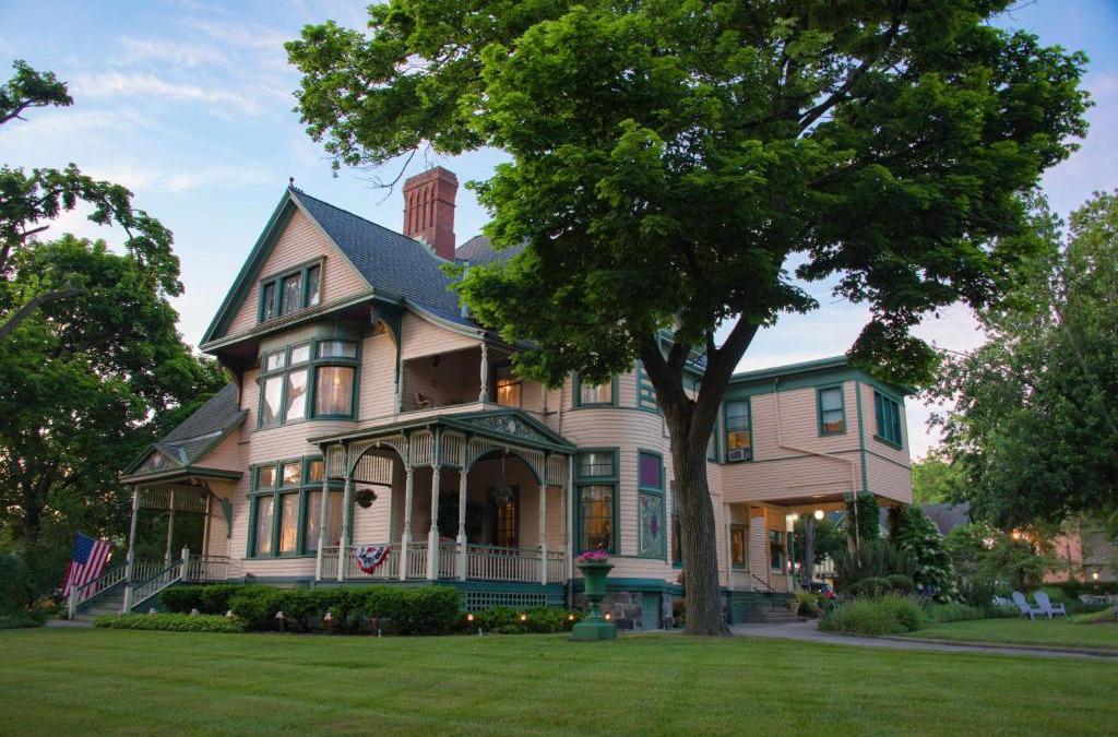 West Washington Bed & Breakfast | The Oliver Inn