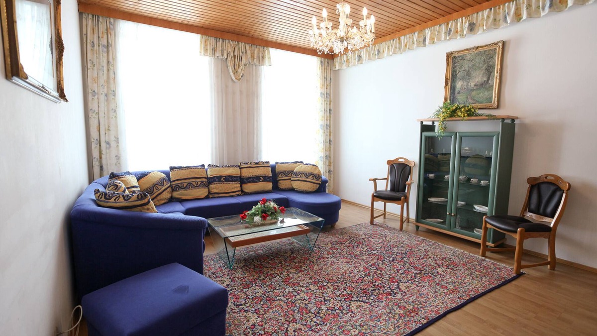 Matzleinsdorf Apartment | The One Bedroom Apartment #8 near the Belvedere Palace