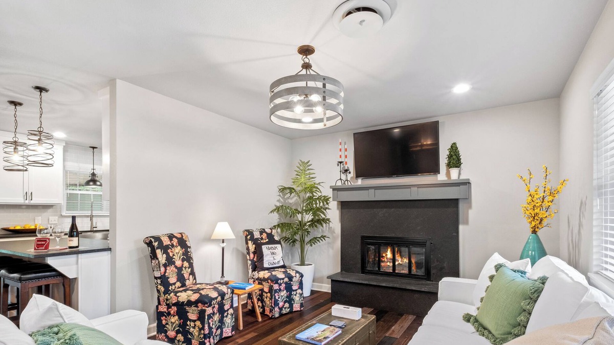 Downtown House | the ORANGE DOOR just steps from art, trails & dining