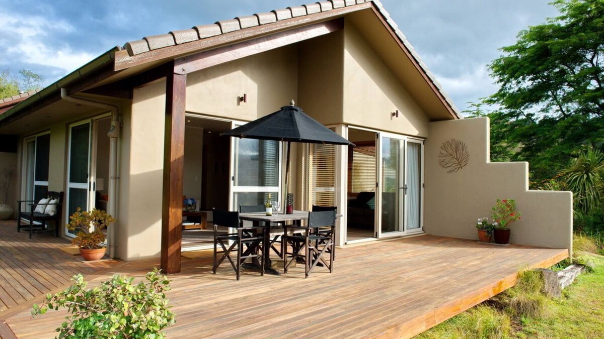 Coroglen Cottage | The Orchard Cottage in the country.