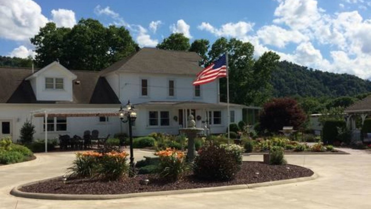Sardis Bed & Breakfast | The Orchard Bed and Breakfast