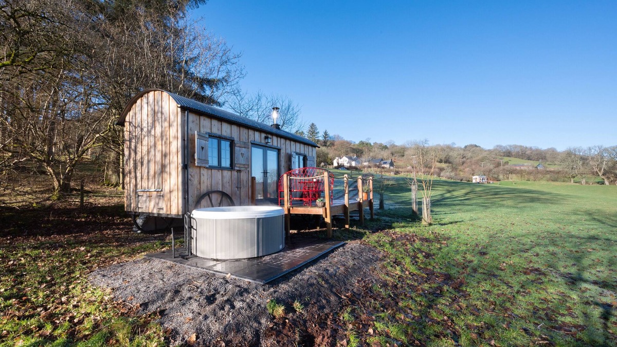 Trecastle House | The Orient Express - One Bedroom House, Sleeps 2