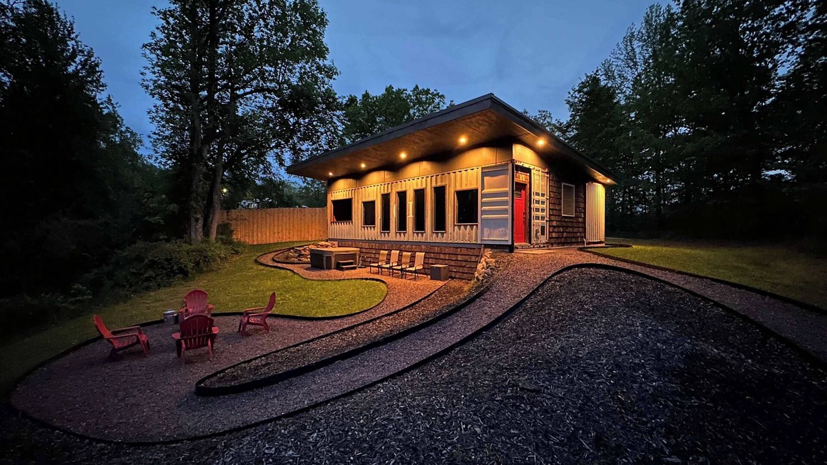 Stanton Cabin | The Original Shipping Container Cabin in Red River Gorge - Hot Tub and a View!