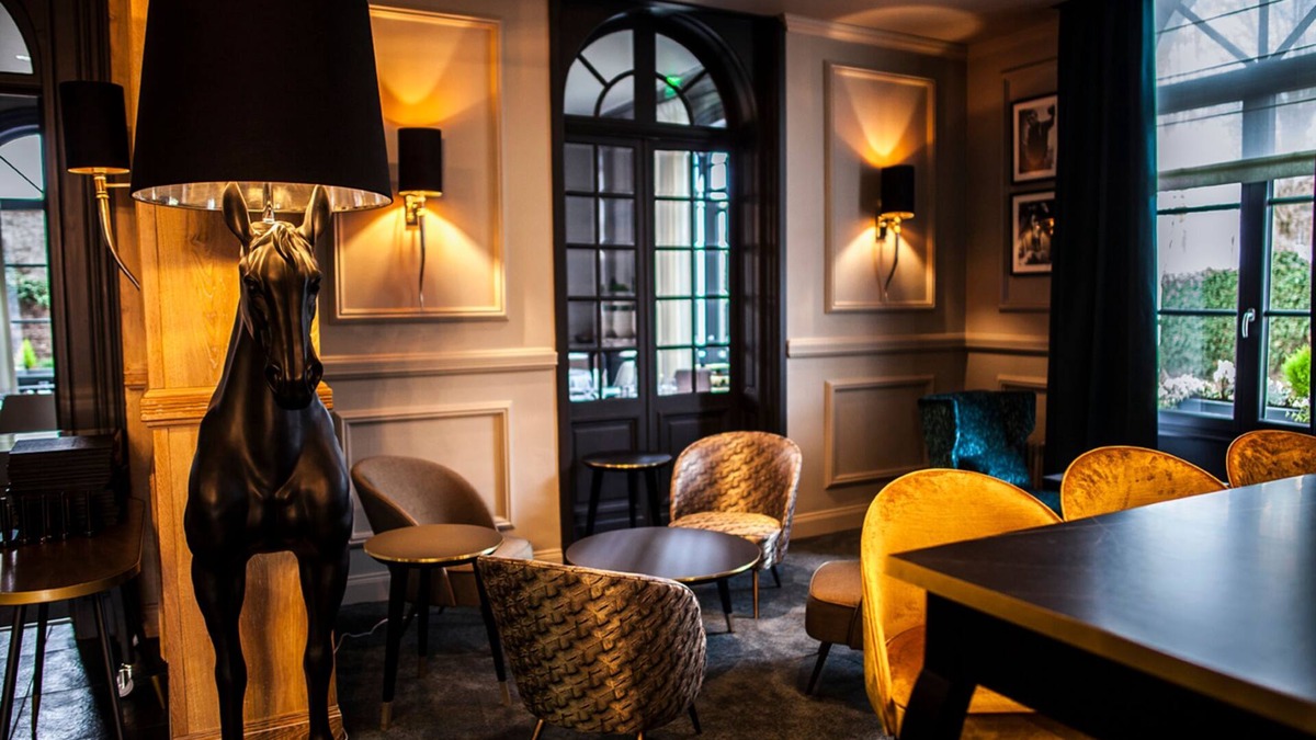 Noeux-les-Mines Hotel | The Originals Boutique, La Maison Rouge
