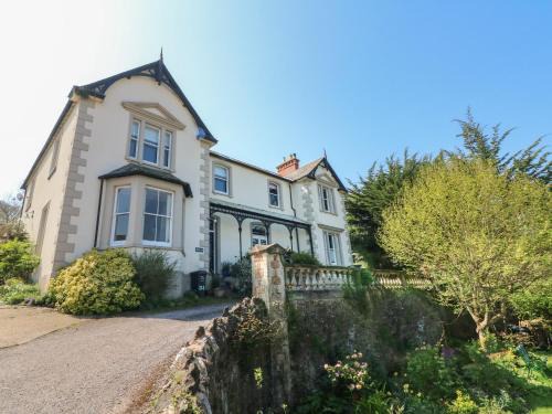 Alcombe Apartment | The Outlook