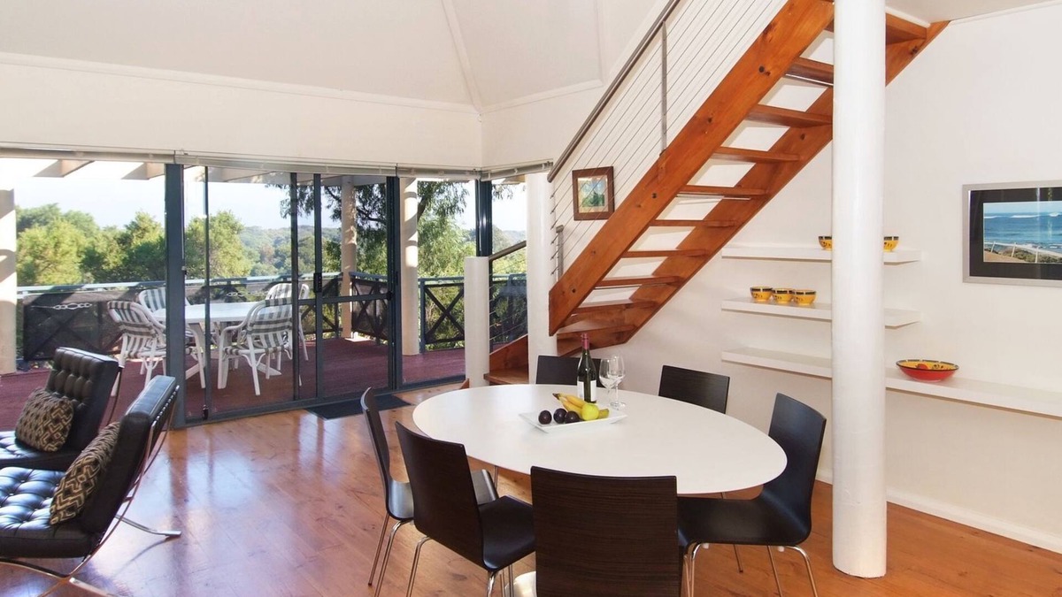Gnarabup House | The Outrigger Margaret River - Spacious with Style