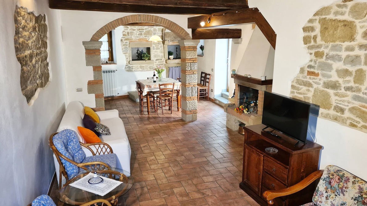 Moggiana Apartment | THE OVENS - BEAUTIFUL RUSTIC TUSCAN