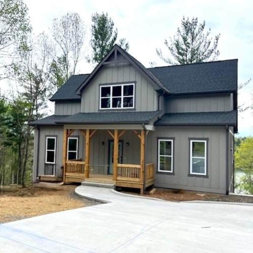 Nebo House | The Overlook at Lake James