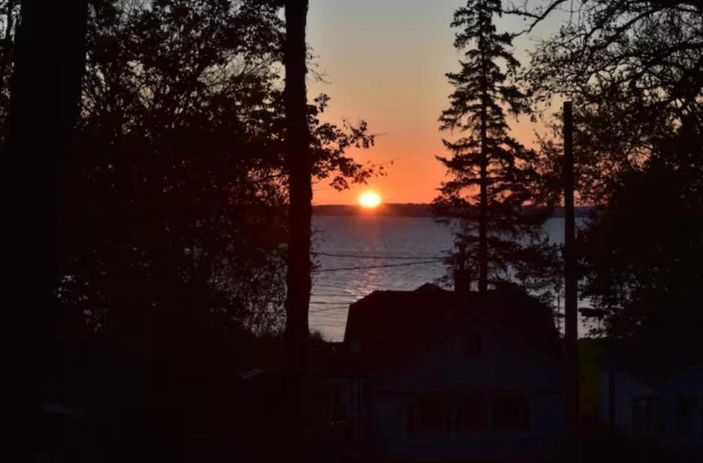 Lake Koshkonong House | The Overlook at Lake Koshkonong - Lake Home Log Cabin