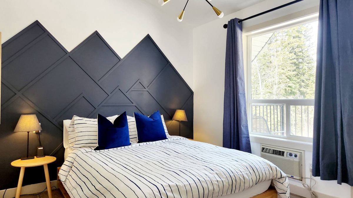 Harvie Heights House | The Overlook Stay | 3 suites | mountain view | free parking