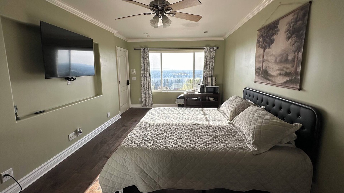 Whittier House | The Overlook Suite: Simple Comfort & Stunning View