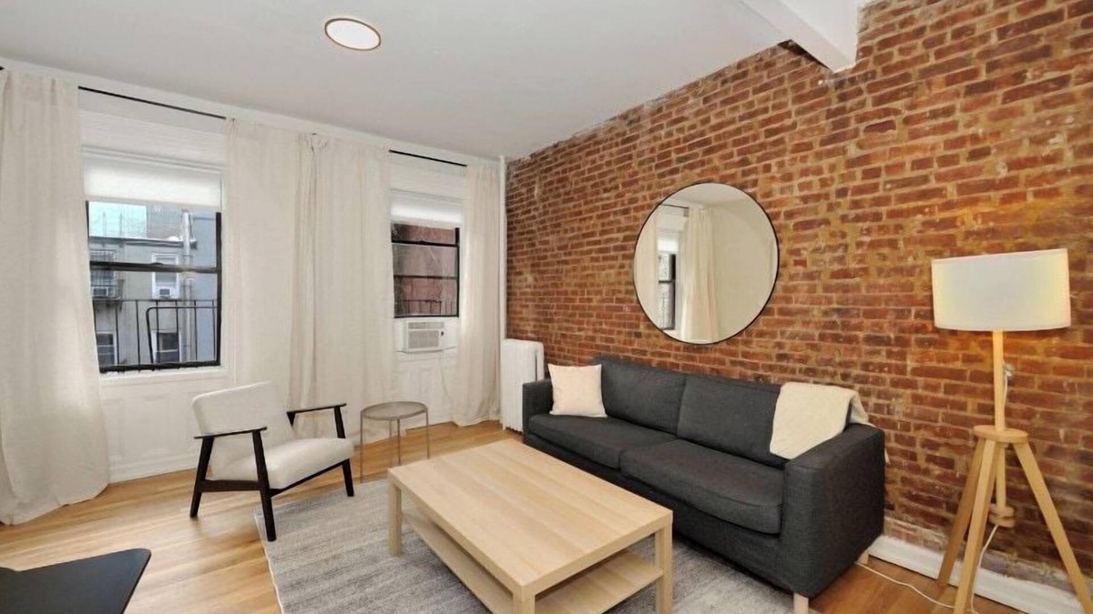 Central New York City Apartment | The Owen Vibe 8569