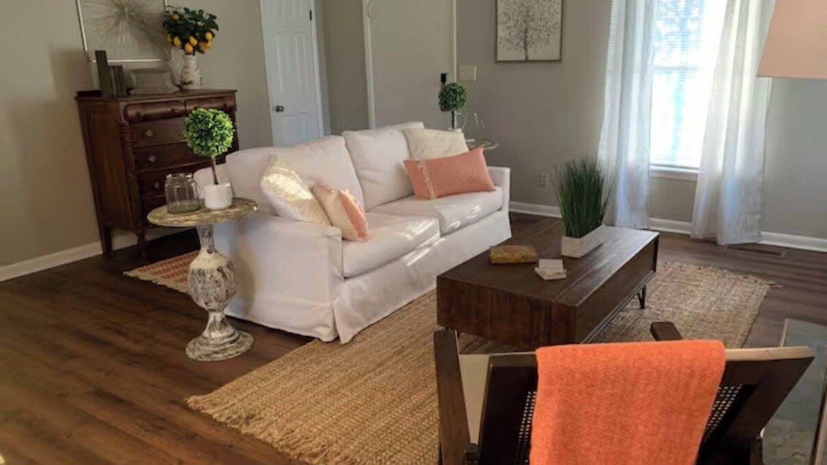 Dothan House | The Owl and Magnolia