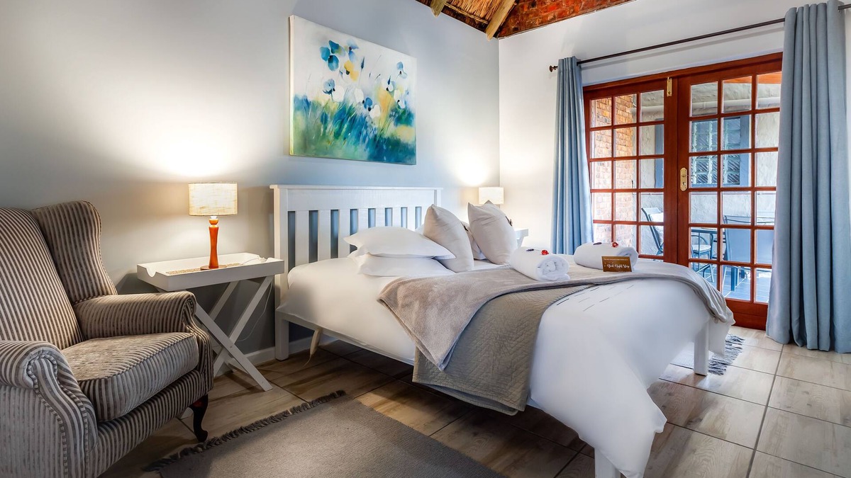 George Villa | The Owl"s Loft Villa