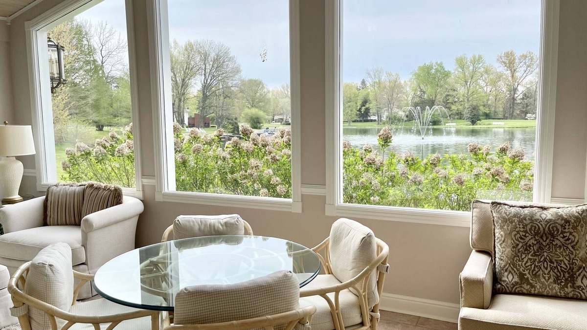 Carbondale House | The Owner Has Opened Thanksgiving Dates for the First Time!