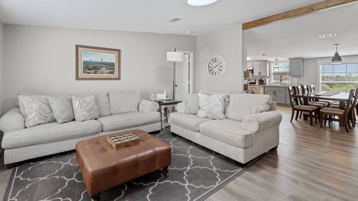 Hackberry House | The Oyster House - Waterfront