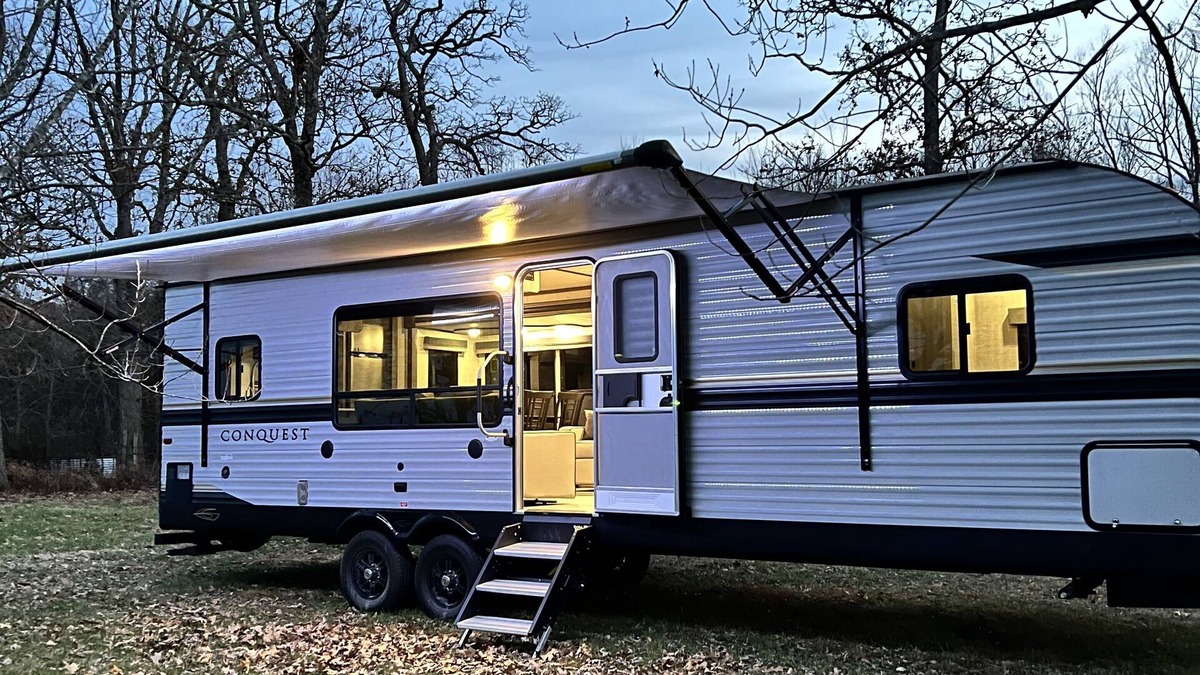 Linn Creek House | The Ozarks Travel Trailer Luxury