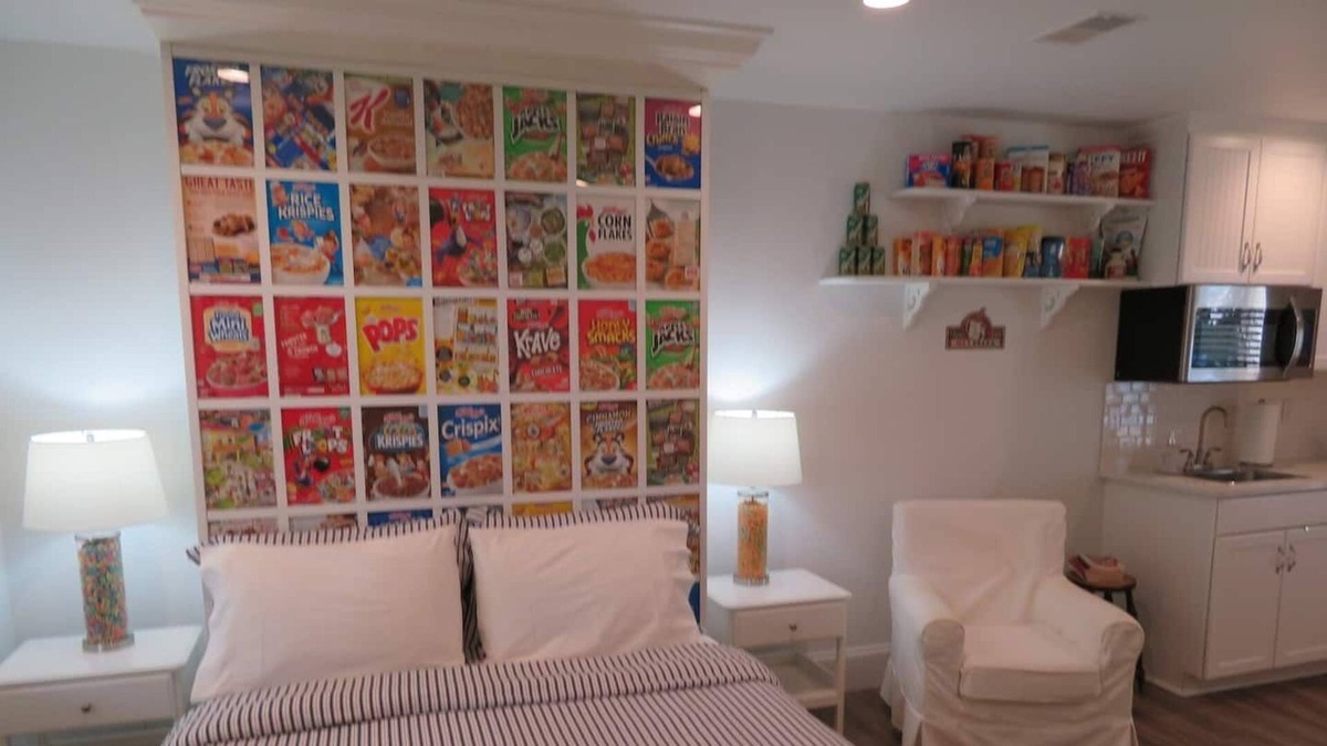 Manitou Beach House | The Pantry Suite