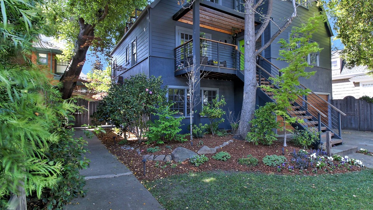 University South House | The Palo Alto Treehouse