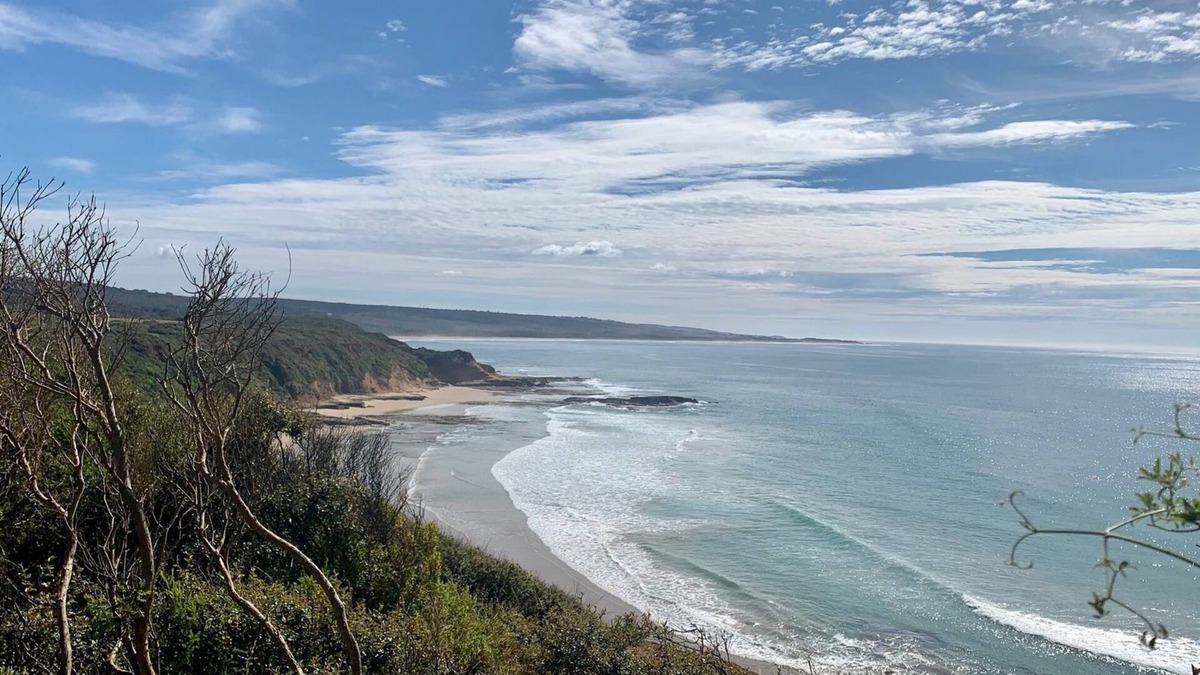 Aireys Inlet House | The Panorama - WIFI, Spa, Cosy Wood Fire