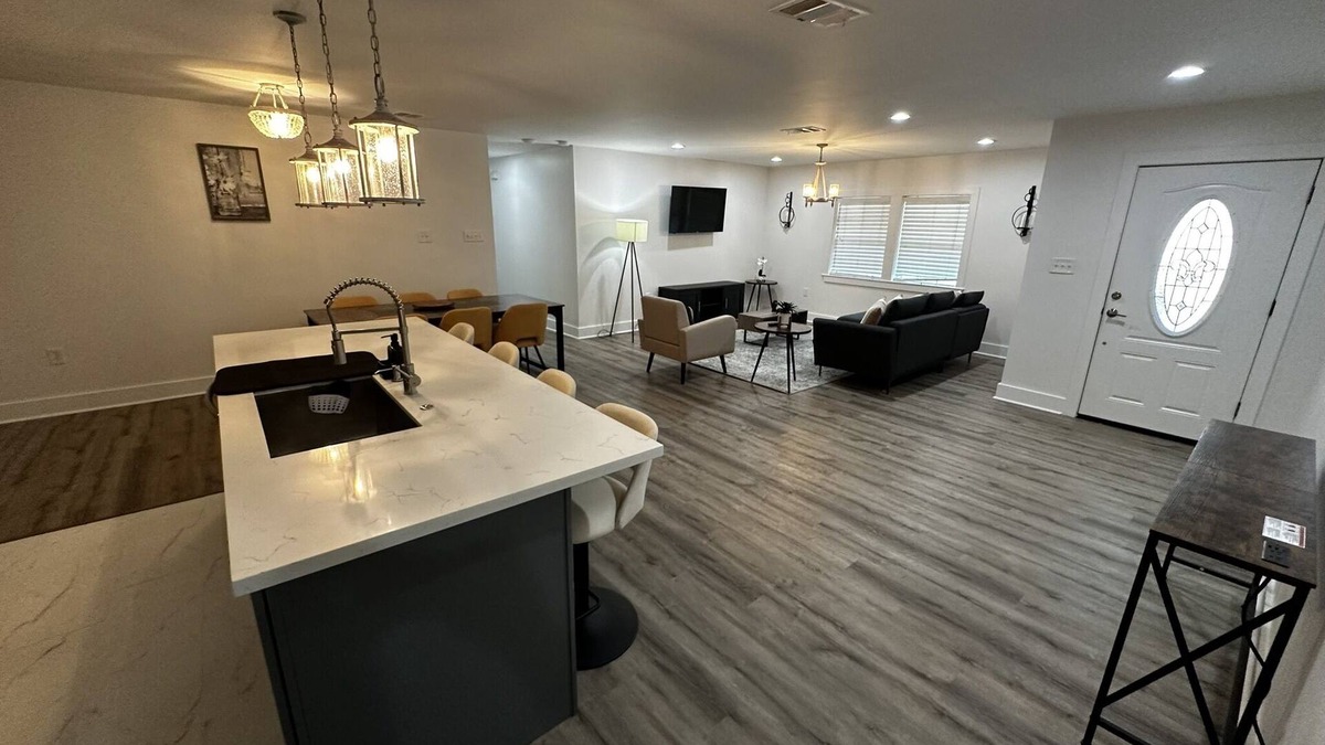 Paradis House | The Paradise Of Rest Suite B