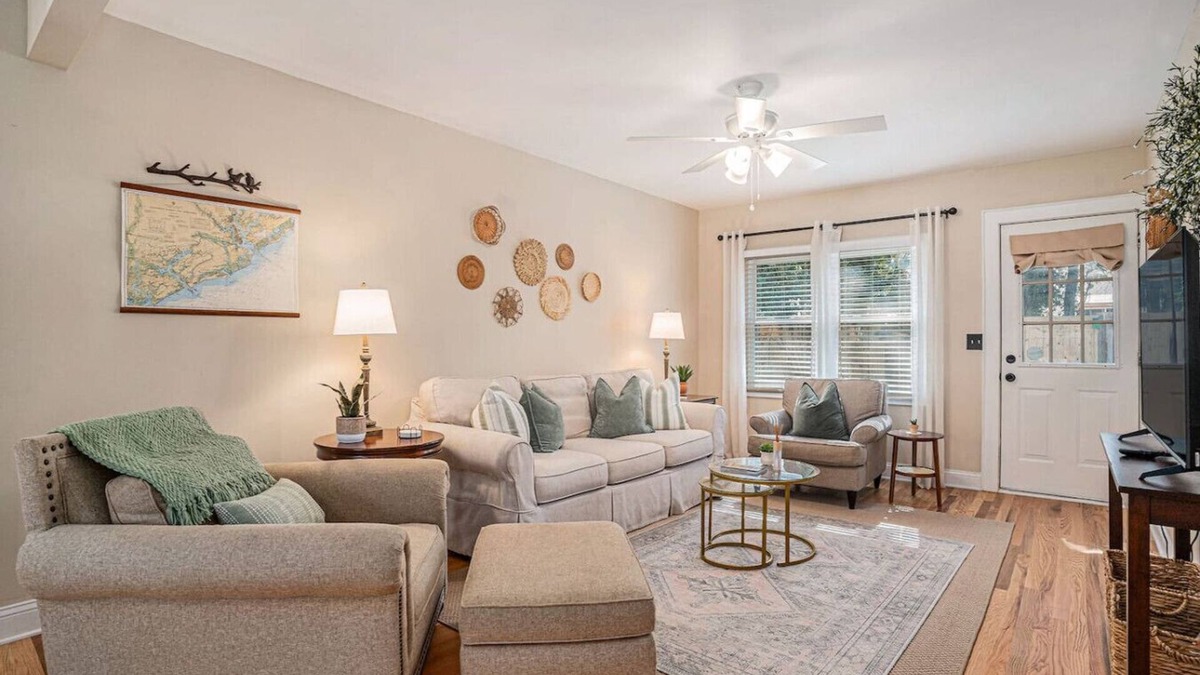 North Charleston House | The Park Circle Haven ~ Spacious 5br/4ba Home!