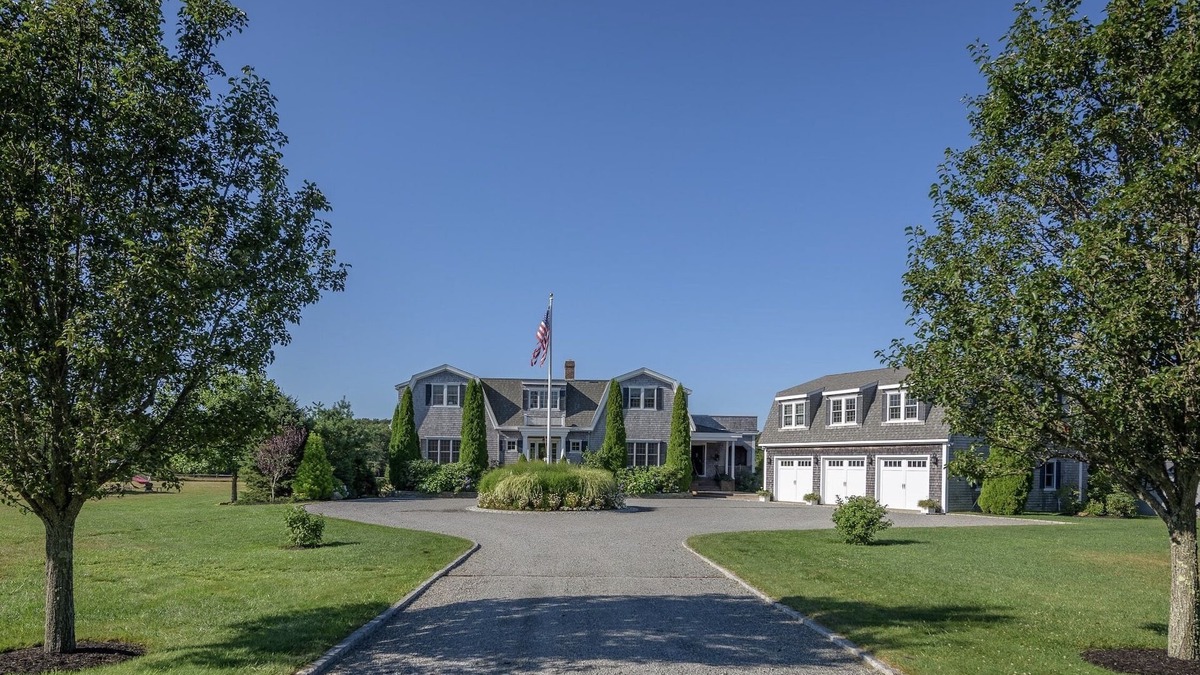 Vineyard Haven House | THE PARK ESTATE! Your Martha's Vineyard Getaway!