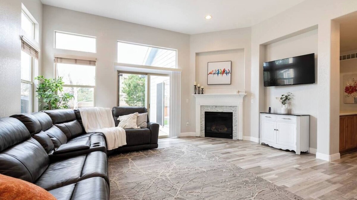 Brighton House | The Park House, Cozy Family-Friendly Retreat