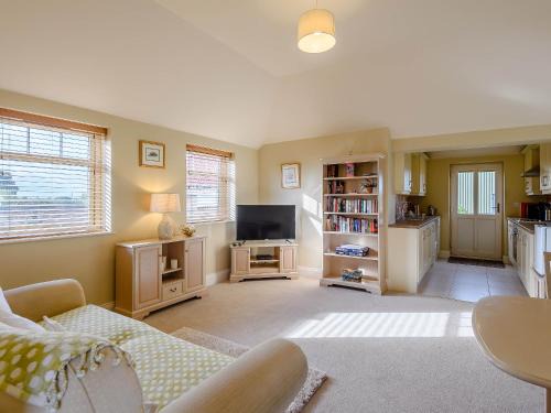 Woodhall Spa House | The Parlour - Uk36122