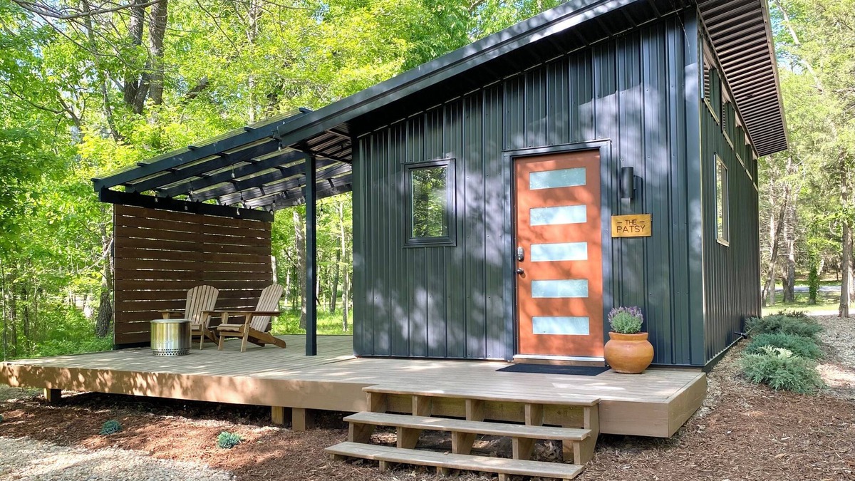 Noel Cabin | The Patsy at High Bank – Cozy Elk Riverfront Tiny Cabin in Scenic Noel, MO