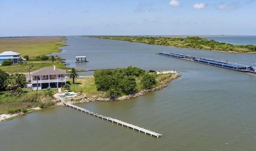 Crystal Beach House | The Peach Pelican home