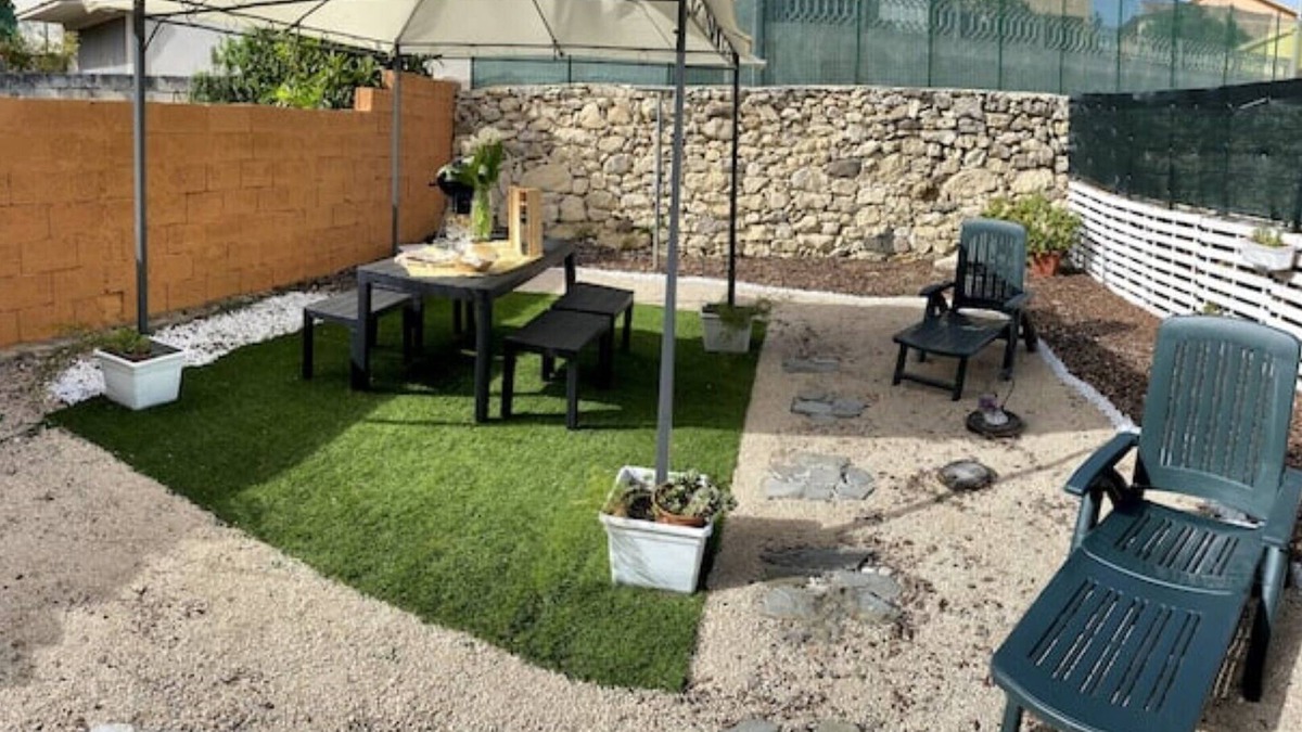 Nulvi Apartment | The Pearl House Isis with 2 rooms, private garden